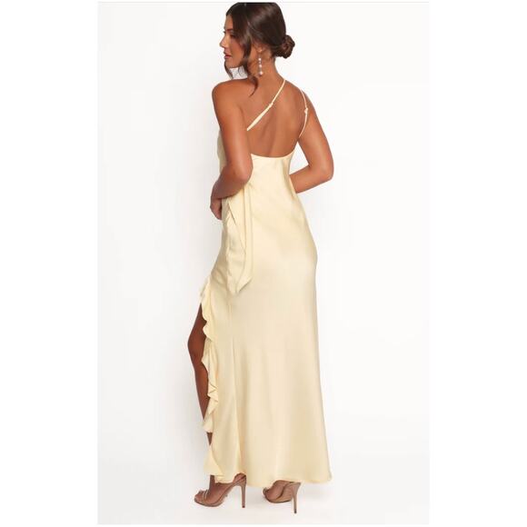 Petal & Pup Butter Yellow Aila with Rosette on One Shoulder Dress Size L - Picture 12 of 13